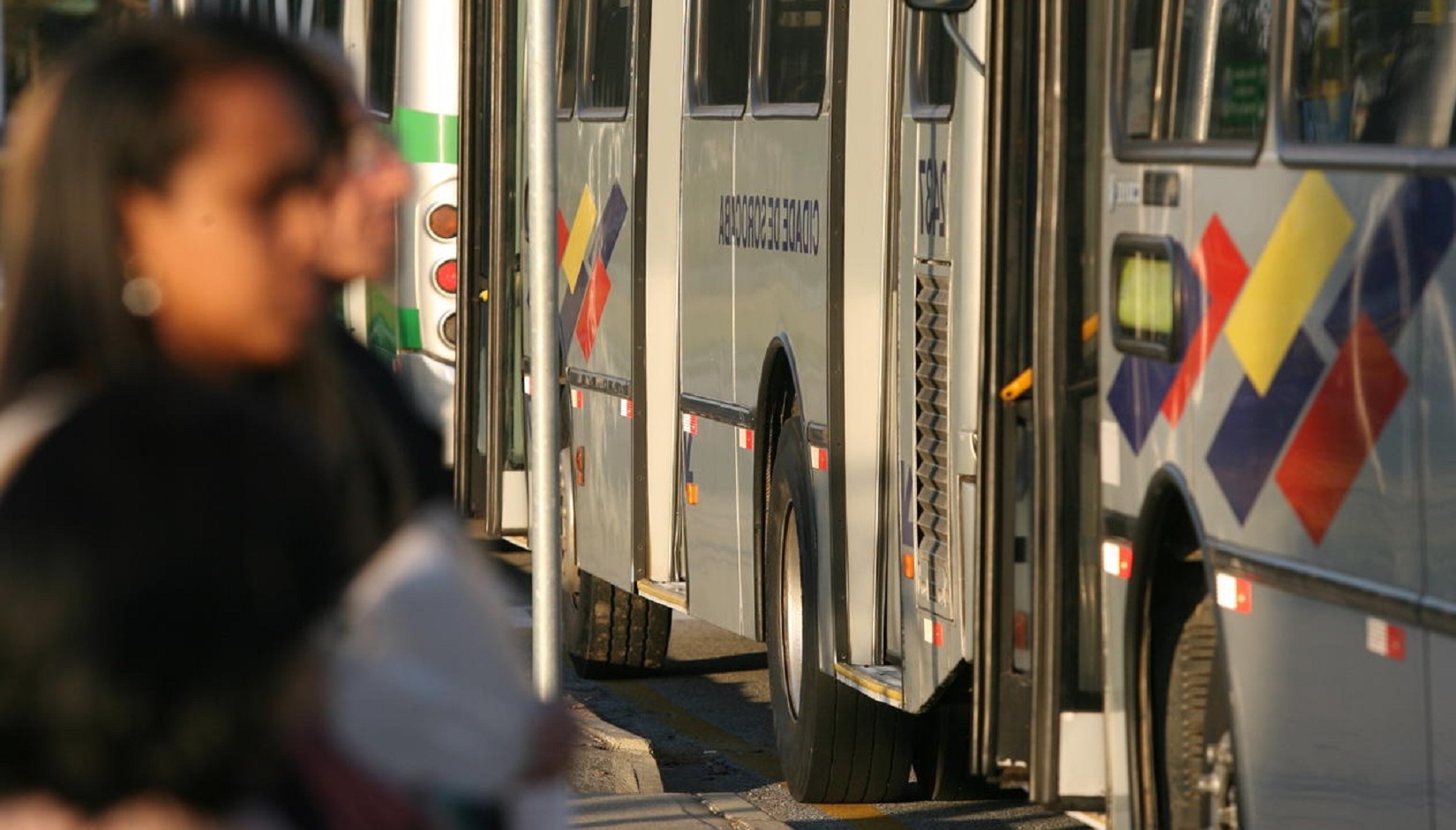 Botão de pânico será implantado em transporte público